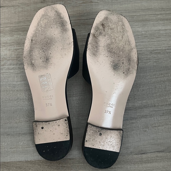 Gucci Women's Black Logo Slide Sandals - Picture 6 of 6
